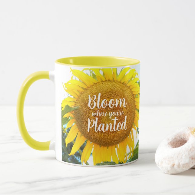 Caneca Sangue onde você está plantado girassol amarelo (Com Donut)