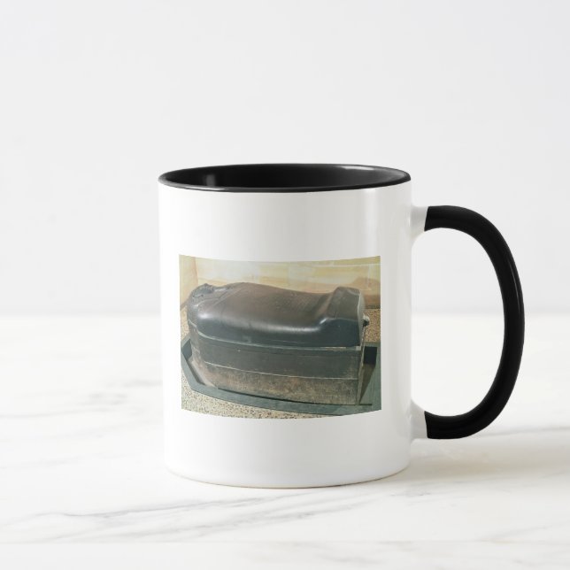 Caneca Sarcófago de Eshmunazar, rei de Sidon (Direita)