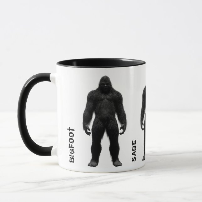 CANECA SASQUATCH BIGFOT INTEIRO - VISTA FRONTAL - NOMES (Esquerda)