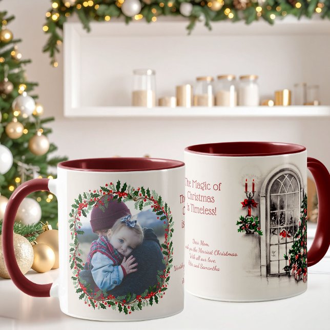 Caneca Sepia Back Christmas Window and Holly Photo Mug (Beautiful Christmas photo mug with a holly wreath bordering your photo and a vintage Christmas scene)