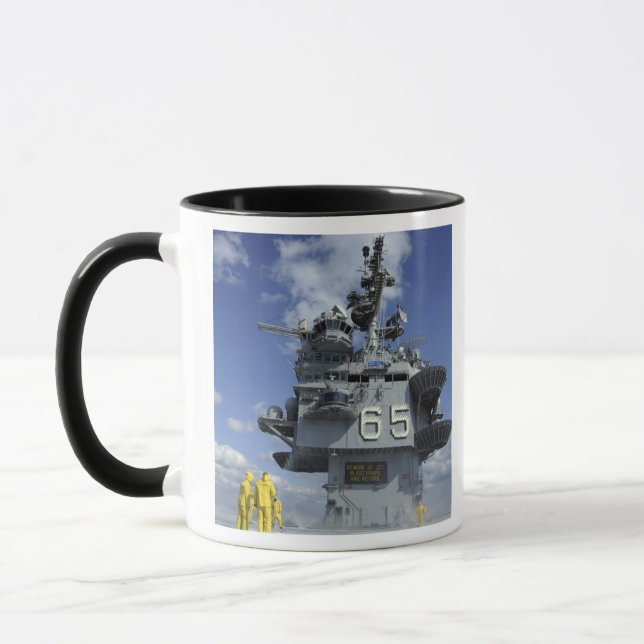 Caneca Serviços aéreos de marinheiros testam o sistema de (Esquerda)