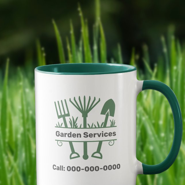 Caneca Serviços de Jardim - Monograma de Ferramentas (Garden Services - Tools Monogram Mug)