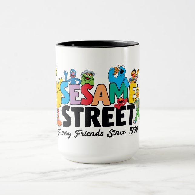 Caneca Sesame Street | Amigos Peludos Desde 1969 (Centro)
