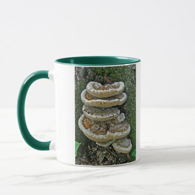 Caneca Shelf Fungi em Stump (Esquerda)