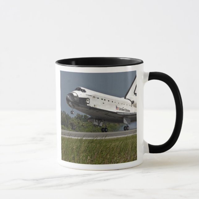Caneca Shuttle Endeavor pousando o Centro Espacial Kenned (Direita)