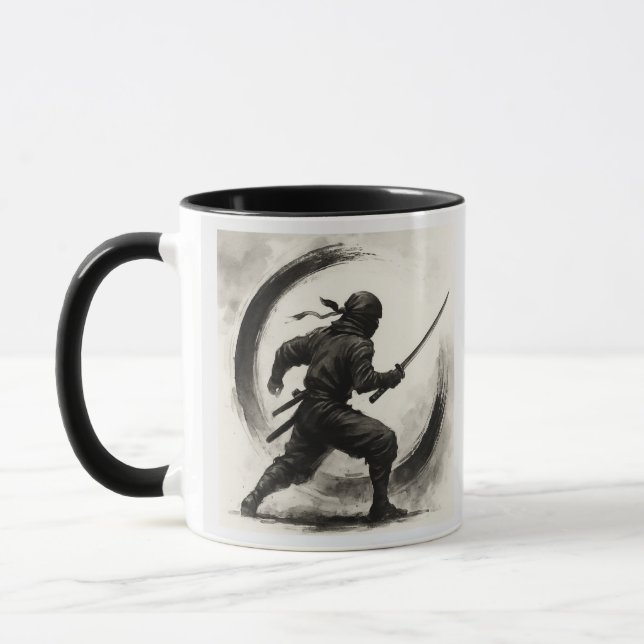 Caneca Silent Shadow – Ninja Ink Art Mug (Esquerda)