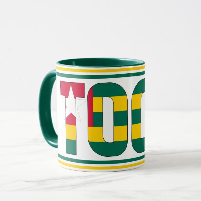 Caneca Sippin' com café Patriótico Togo (Frente Esquerda)