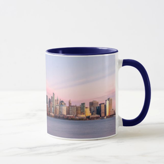 Caneca Skyline da Noite de Nova York (Direita)