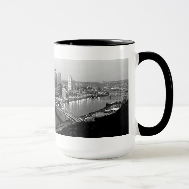 Caneca Skyline de Pittsburgh (Direita)