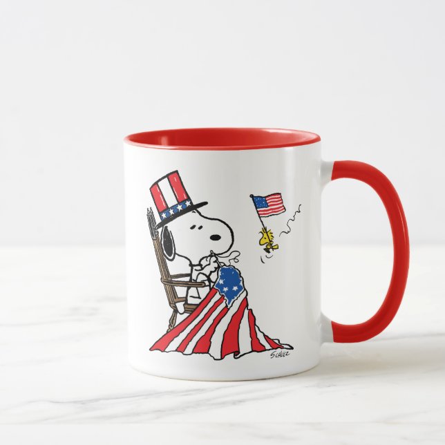 Caneca Snoopy Sewing 4 de julho Flag (Direita)