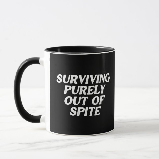 Caneca Sobrevivendo Exclusivamente Fora Da Rota (Esquerda)