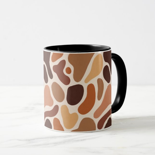 Caneca Soft Organic Art Mug – Beige & Brown Palette (Frente Esquerda)