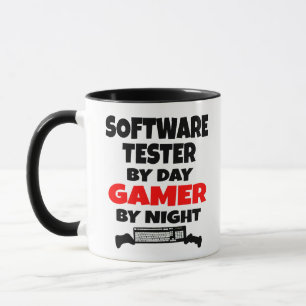 Caneca Software Tester by Day Gamer by Night