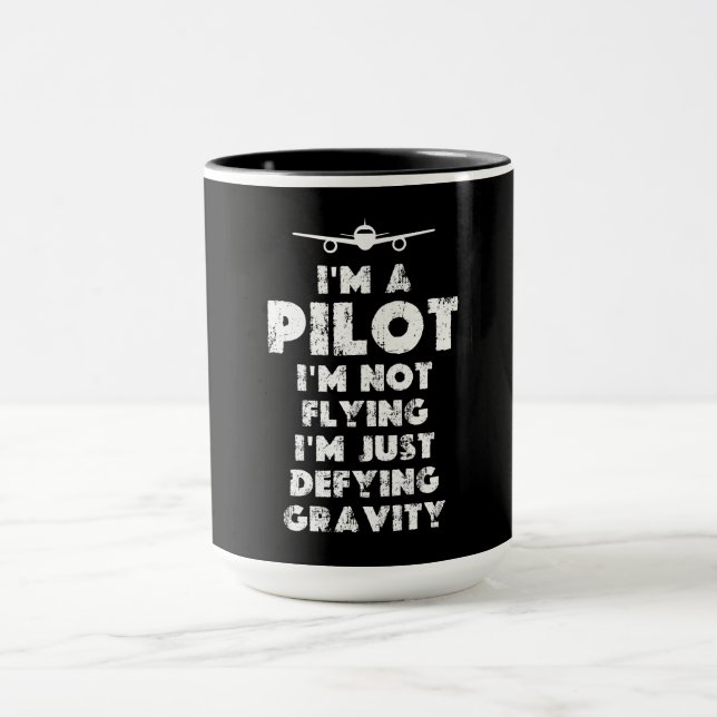 Caneca Sou um piloto engraçado (Centro)