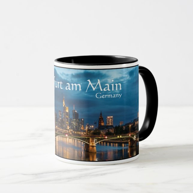 Caneca Souvenir de Frankfurt Alemanha  (Frente Esquerda)