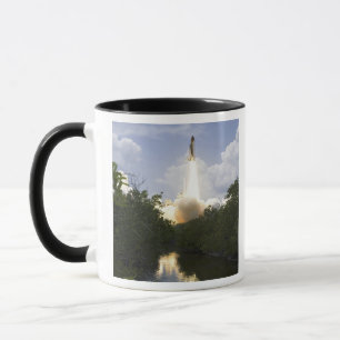 Caneca Space Shuttle Atlantis levanta 26