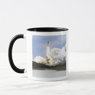 Caneca Space Shuttle Atlantis levanta 28