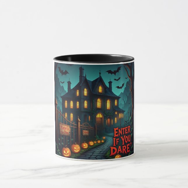 Caneca Spooky Haunted House & Bats Halloween Mug (Centro)