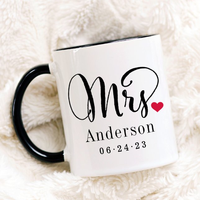 Caneca Sra. Elegante Coração Script Monograma Personaliza (Criador carregado)