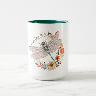 Caneca Sublimação de Dragonfly por Um Dia de cada Vez