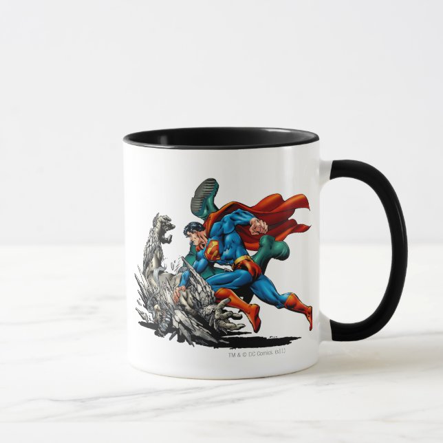 Caneca Superman Fights Monster (Direita)
