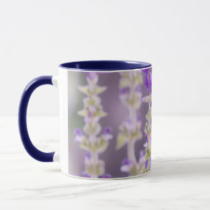 Caneca "Sussurros de Elegância"