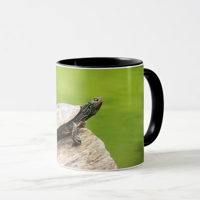 Caneca Tartaruga pintada em um tronco (Frente Esquerda)