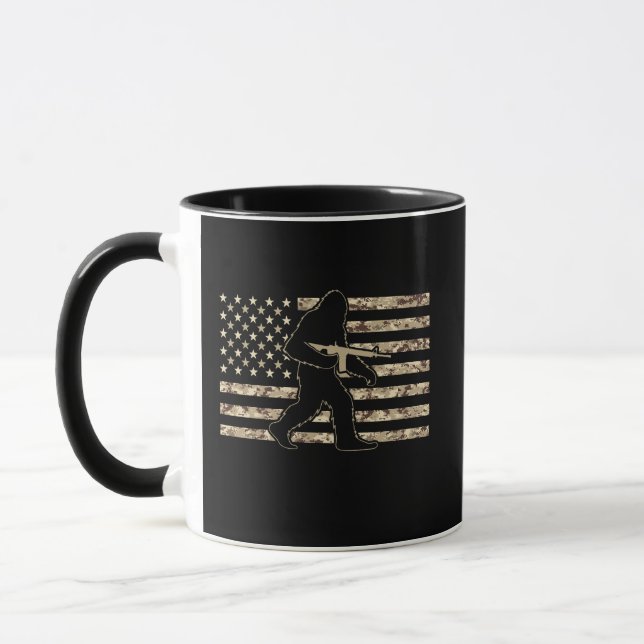 Caneca Tática Sasquatch Camuflagem Patriótica Bigf (Esquerda)