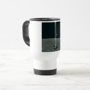 Caneca Térmica Apollo Lunar Lander e Earthrise sobre Lua