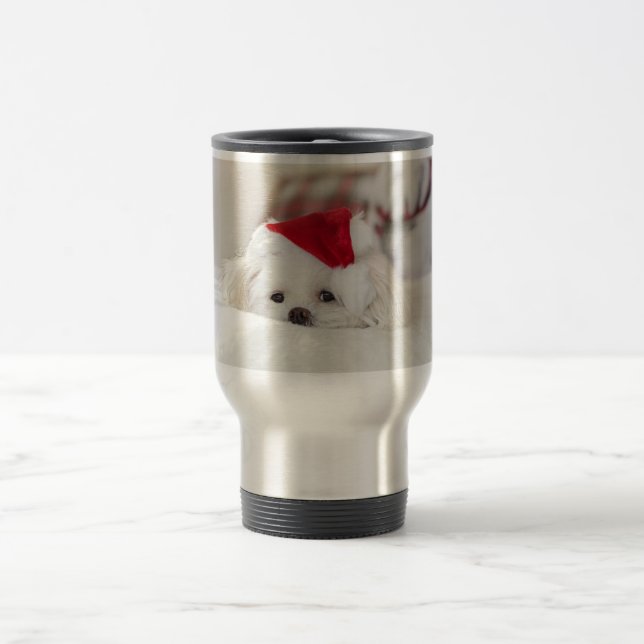 Caneca Térmica Cachorro Branco bonito num chapéu de Natal Vermelh (Centro)