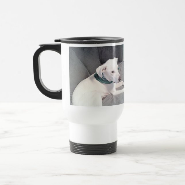 Caneca Térmica Cachorro Branco Bonito Vestindo Cinzas Verdes (Esquerda)