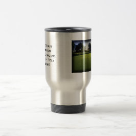 Caneca Térmica Campo de golfe verde no alvorecer