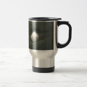 Caneca Térmica Concha na Areia: Uma Lembrança Salgada