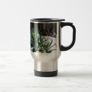 Caneca Térmica Daffodilos amarelos na neve