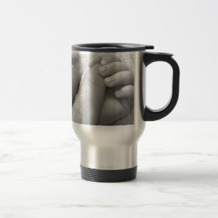 Caneca Térmica Dedos Da Mão De Bebê Segurando Suave Macio