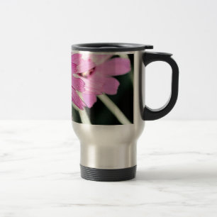 Caneca Térmica Flor de margarida rosa. Fotografia floral.