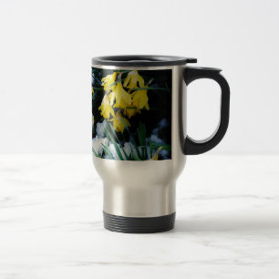 Caneca Térmica Flores amarelas Daffodils na neve