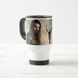 Caneca Térmica Liga da Justiça Aquaman no campo de batalha