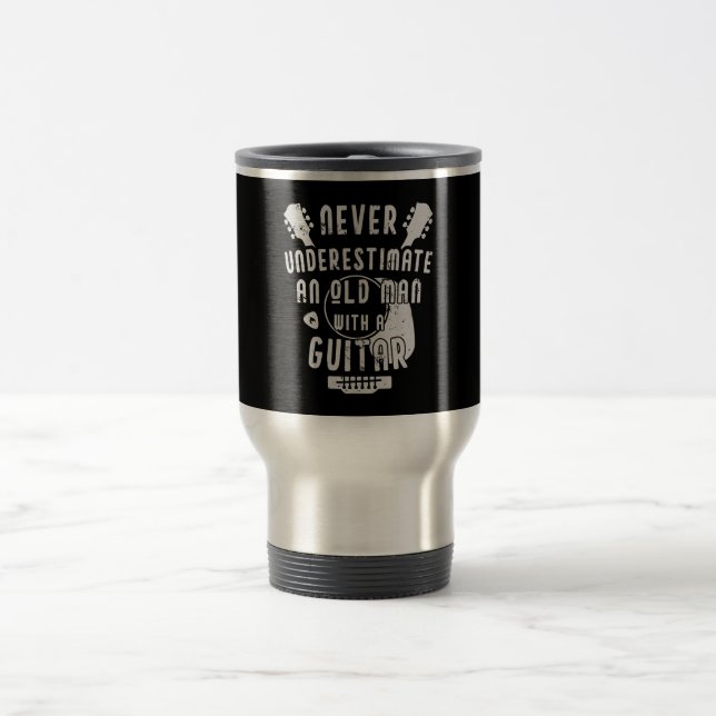 Caneca Térmica Nunca subestime um velho com um violão (Centro)