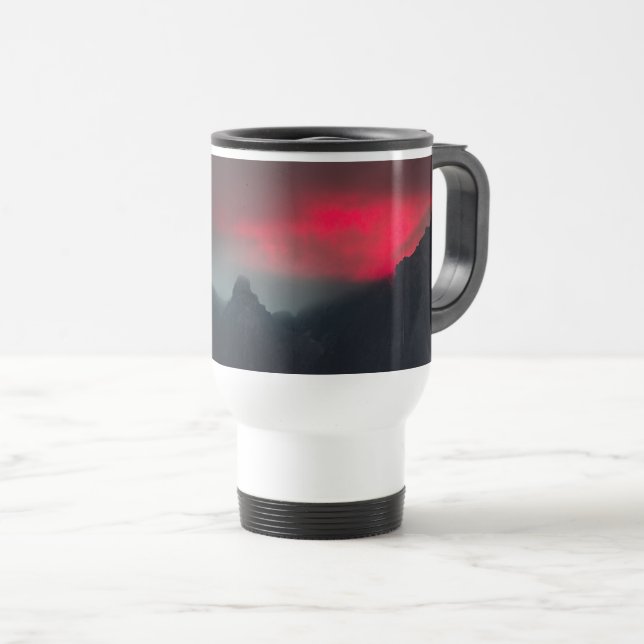 Caneca Térmica Nuvens a arder, nevoeiro e montanhas (Frente Esquerda)