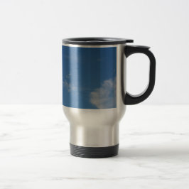 Caneca Térmica nuvens brancas do céu azul escuro