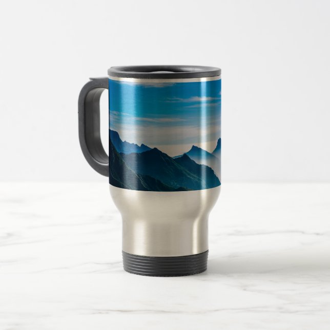 Caneca Térmica Paisagem de Montanhas da Névoa Matinal (Frente Esquerda)