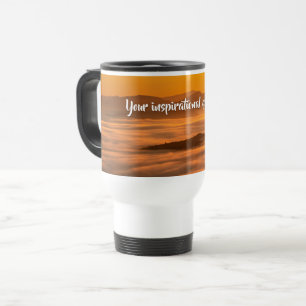 Caneca Térmica Seu texto personalizado sobe acima da paisagem neb