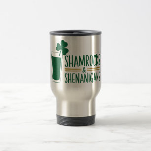 Caneca Térmica Shamrocks & Shenanigans: Rua. Design do Dia de Pat