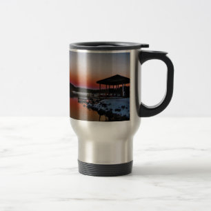 Caneca Térmica Snowy Sunset no cais do lago de Arrohead