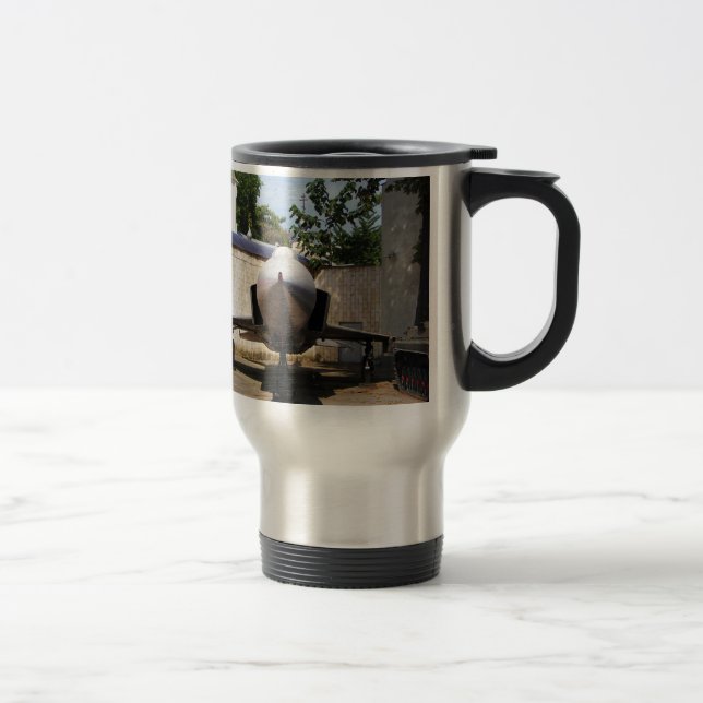 Caneca Térmica Top Gun nos subúrbios. (Direita)