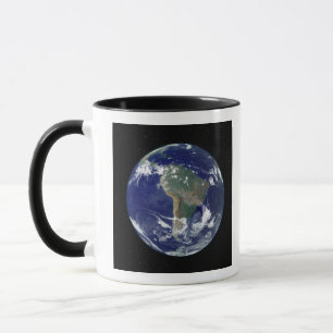 Caneca Terra inteiramente iluminada centrada em Ámérica