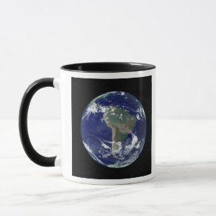 Caneca Terra totalmente iluminada centrada na América do