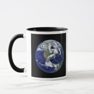 Caneca Terra totalmente iluminada centrada na América do