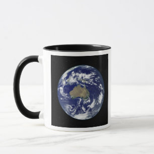 Caneca Terra totalmente iluminada centrada na Austrália e